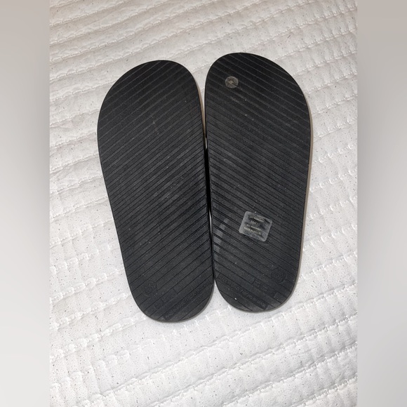 Sandals - Picture 2 of 2